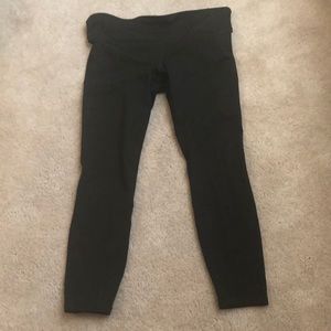GapFit blackout texhnogy yoga pants